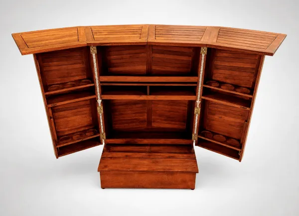 Tri-Fold Bar – Mobile Klappbar aus Holz